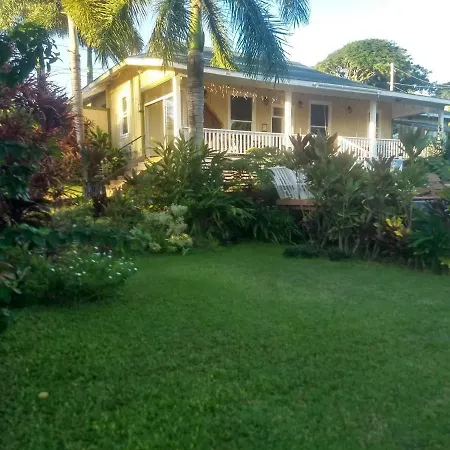 Old Hawaii Retreat On Hamakua Coast Hotel